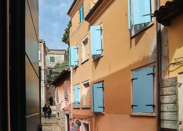 New 40 Old Town Rovigno