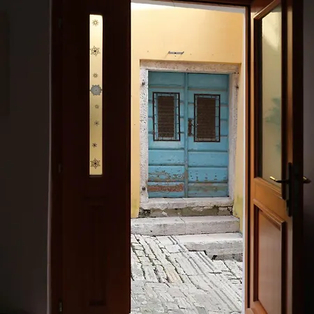 Apartment New 40 Old Town *